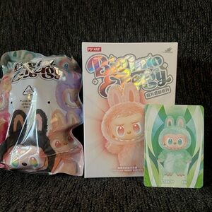 Pop Mart Big Into Energy “Serenity” Labubu